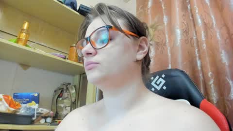 seductive_she_wolf online show from 04/19/26, 06:10