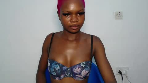 seductive_sugar247 online show from 04/01/26, 08:48