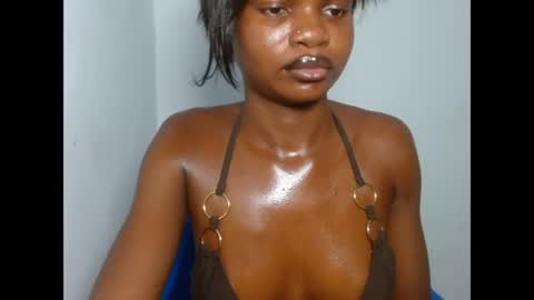 seductive_sugar247 online show from 04/14/26, 05:46