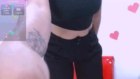 Estefany online show from 11/10/25, 01:10