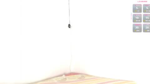 Snapshot of seductivespellvagina80 chatting on 04/22/26, 01:01 Estefany online show from 04/22/26, 01:01