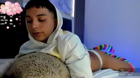 Snapshot of seductivo_jr chatting on 09/28/25, 03:23 seductivo online show from 09/28/25, 03:23