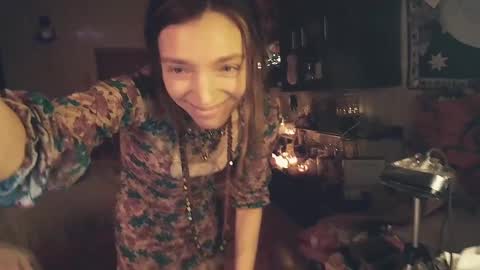 Lisa online show from 12/16/24, 09:31