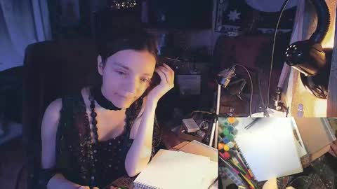 Lisa online show from 02/04/25, 09:41