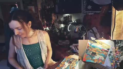 Lisa online show from 02/18/25, 08:27