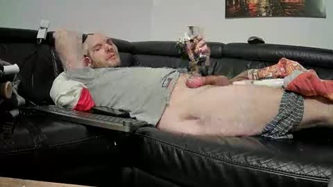 Sebastian online show from 02/19/25, 06:00