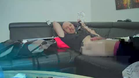 Sebastian online show from 03/09/25, 08:51