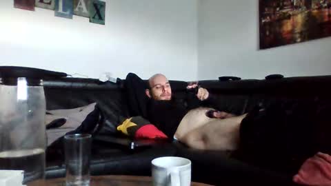 Sebastian online show from 09/27/25, 07:46