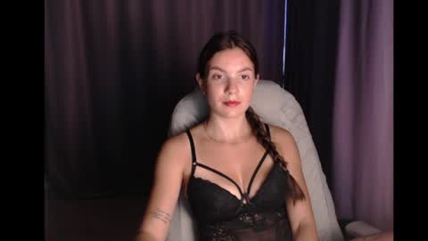 Snapshot of seeemily chatting on 06/02/26, 07:54 Emily online show from 06/02/26, 07:54