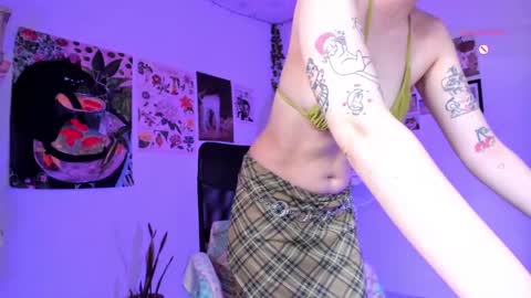 Snapshot of segismunda chatting on 09/20/25, 10:00 Luciana online show from 09/20/25, 10:00