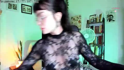 Snapshot of segismunda chatting on 10/11/25, 11:25 Luciana online show from 10/11/25, 11:25