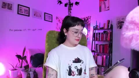 Snapshot of segismunda chatting on 06/09/26, 10:43 Luciana online show from 06/09/26, 10:43