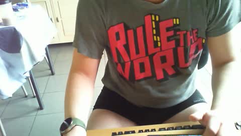 Snapshot of seksybeest123 chatting on 11/11/25, 11:21 wout online show from 11/11/25, 11:21