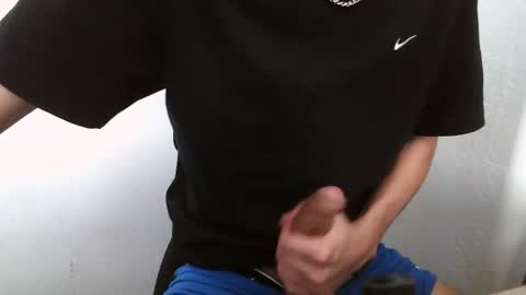 Snapshot of selectz5 chatting on 12/18/25, 07:53 Selectz online show from 12/18/25, 07:53