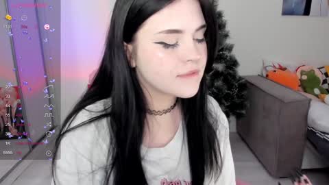 Snapshot of selena___cute chatting on 01/07/25, 05:01 Selena online show from 01/07/25, 05:01