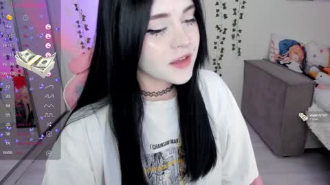 Snapshot of selena___cute chatting on 01/20/25, 05:04 Selena online show from 01/20/25, 05:04