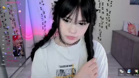 Snapshot of selena___cute chatting on 03/06/25, 05:46 Selena online show from 03/06/25, 05:46