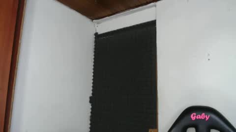 Gaby  but call me selena  instagram sele04angel1 online show from 09/20/25, 06:25