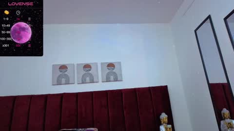 Selena online show from 11/04/25, 12:37