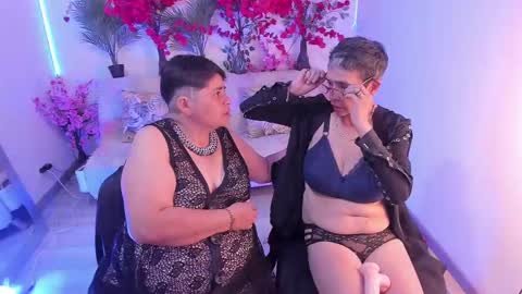 Snapshot of selena_ferreira chatting on 09/11/25, 11:21 Selena online show from 09/11/25, 11:21