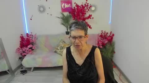 Snapshot of selena_ferreira chatting on 09/18/25, 11:12 Selena online show from 09/18/25, 11:12