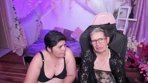 Snapshot of selena_ferreira chatting on 11/07/25, 04:23 Selena online show from 11/07/25, 04:23