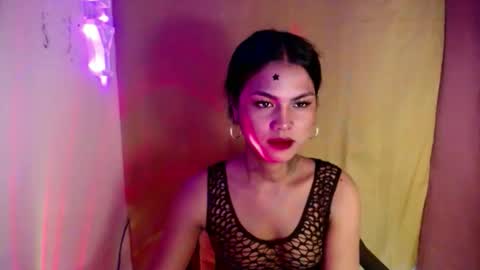 selena_fox2000 online show from 05/12/26, 05:04