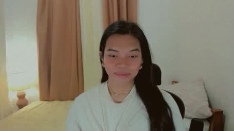 Snapshot of selena_fuckdoll chatting on 12/19/25, 03:35 Selena online show from 12/19/25, 03:35