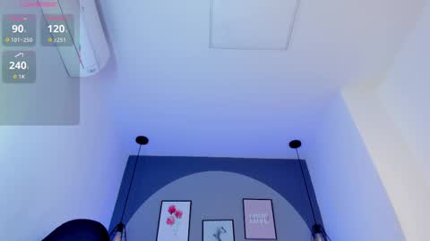 Snapshot of selena_monroy chatting on 10/12/25, 12:59 Selena online show from 10/12/25, 12:59