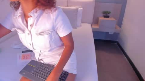 Snapshot of selena_monroy chatting on 11/07/25, 10:59 Selena online show from 11/07/25, 10:59