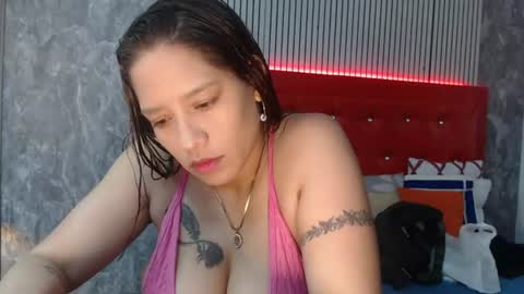 Snapshot of selena_tits_ chatting on 07/15/26, 07:52 Selena online show from 07/15/26, 07:52