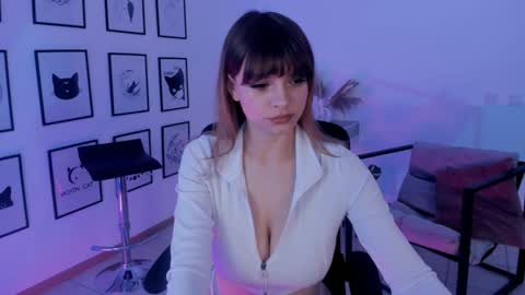 Selena ntmy online show from 12/28/24, 04:52