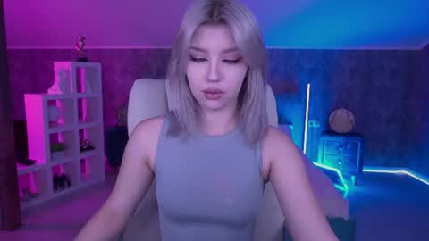 selenairis online show from 06/25/26, 06:51