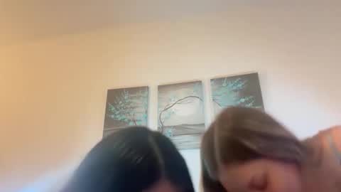 Selena online show from 02/06/26, 06:40