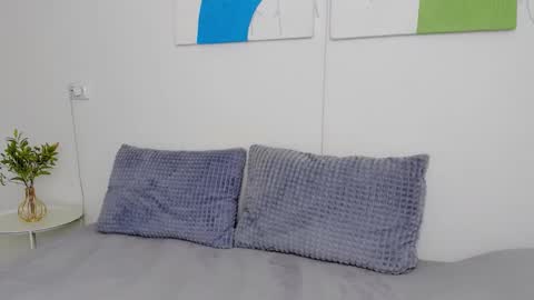 Snapshot of selenarousey chatting on 09/11/25, 08:03 Selena online show from 09/11/25, 08:03