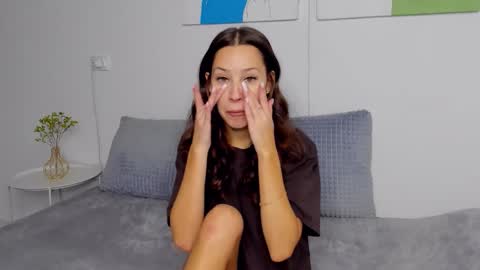 Snapshot of selenarousey chatting on 11/06/25, 10:27 Selena online show from 11/06/25, 10:27