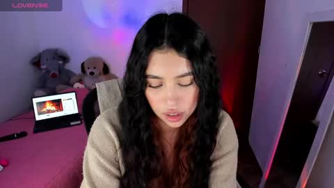 Snapshot of selene_e chatting on 01/12/25, 03:17 Karol. online show from 01/12/25, 03:17