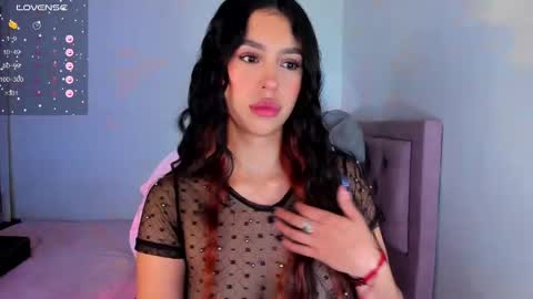 Snapshot of selene_e chatting on 01/30/25, 11:34 Karol. online show from 01/30/25, 11:34