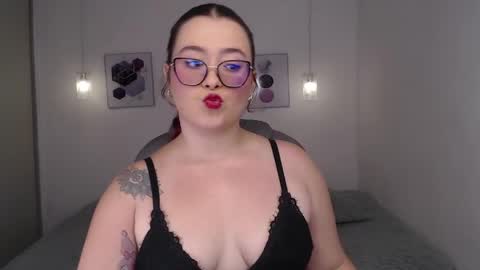 selene_rouse_ online show from 05/05/26, 10:40