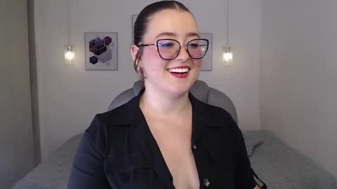 selene_rouse_ online show from 05/13/26, 12:19