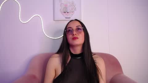 Snapshot of selene_swee chatting on 06/22/26, 10:18 selene_swee online show from 06/22/26, 10:18