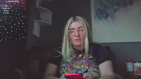 Selene online show from 04/15/26, 11:27