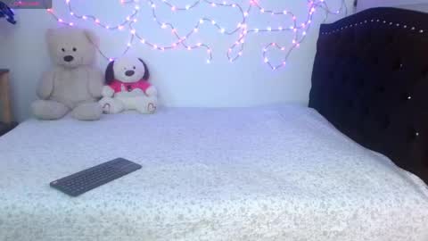 Selene G  online show from 03/31/26, 03:08