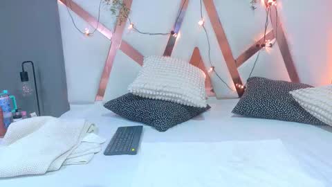 SELENE GIBSON online show from 02/03/26, 07:52