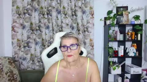 Selenna online show from 01/22/25, 06:52