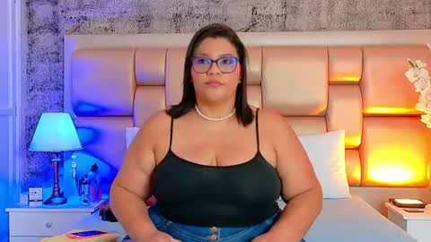 Snapshot of selennacooper chatting on 07/08/26, 12:09 Selenna Cooper online show from 07/08/26, 12:09