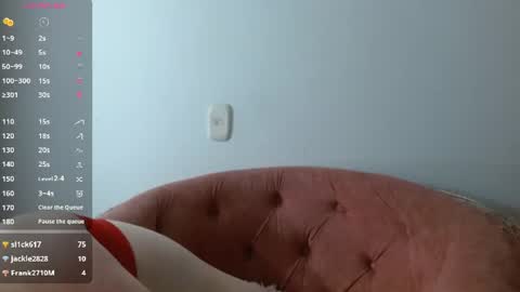 Selenne online show from 06/20/26, 05:32