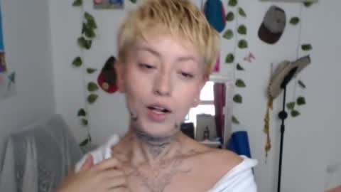 Ask me online show from 06/04/26, 06:36