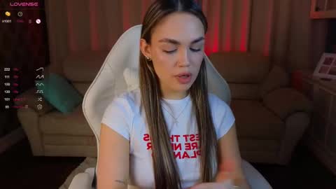 Snapshot of selfish_ashley chatting on 02/22/25, 02:19 Eve online show from 02/22/25, 02:19