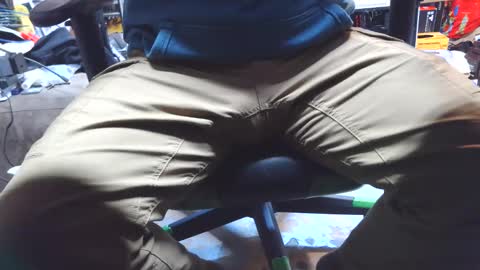 selfpound online show from 04/19/26, 07:27